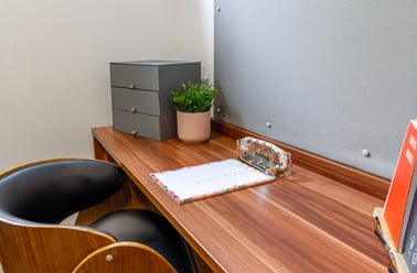 Classic Bronze En Suite, The Shield, Clarence Street, Shieldfield, Newcastle - Image 2